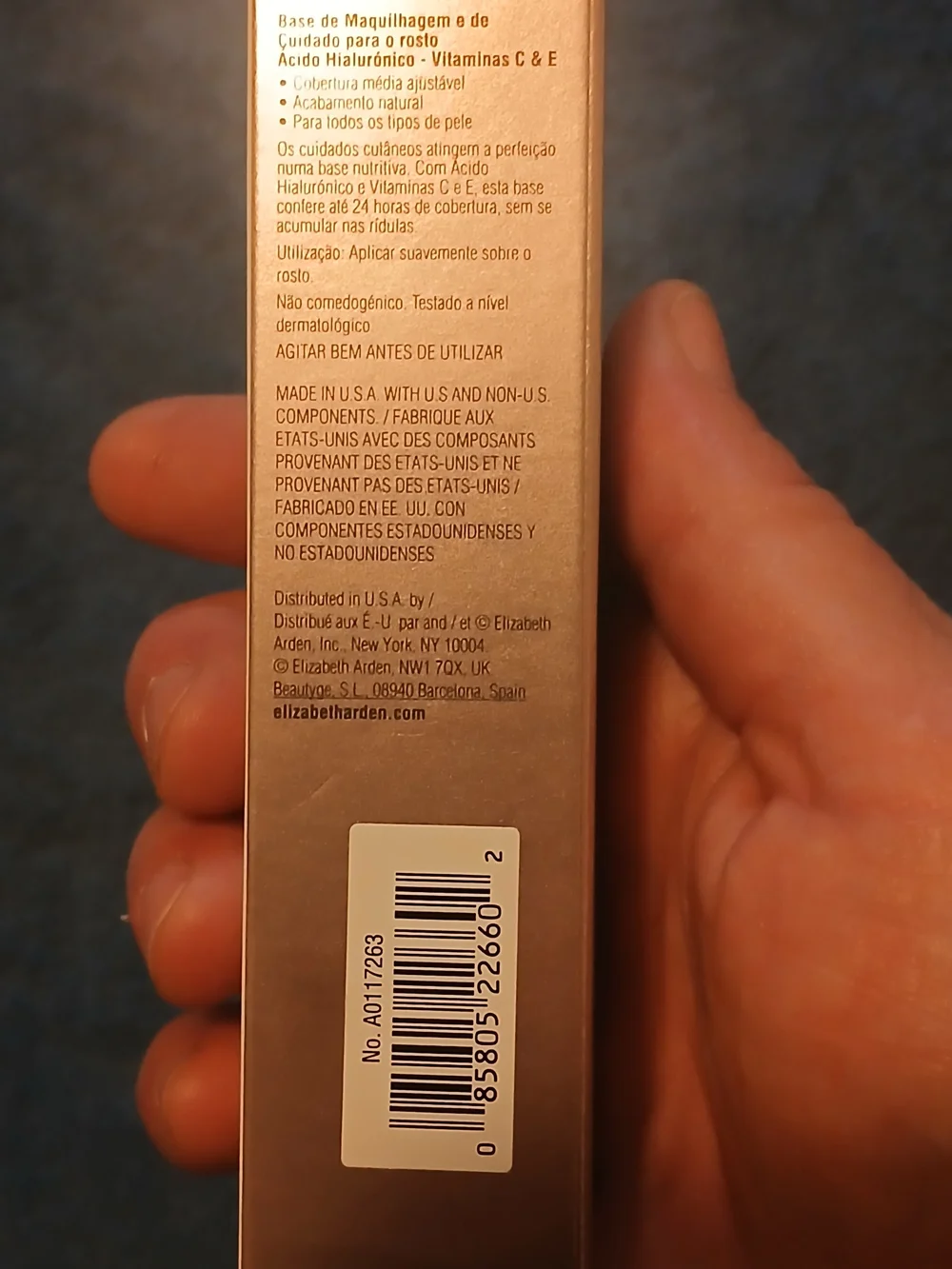 Elizabeth Arden Flawless Finish Skincaring Foundation - Cream Shade 120W
